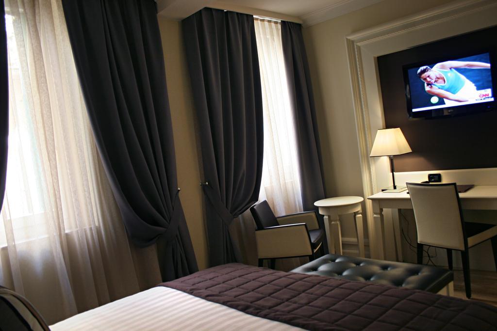 Milano & Spa***s Hotel 3*