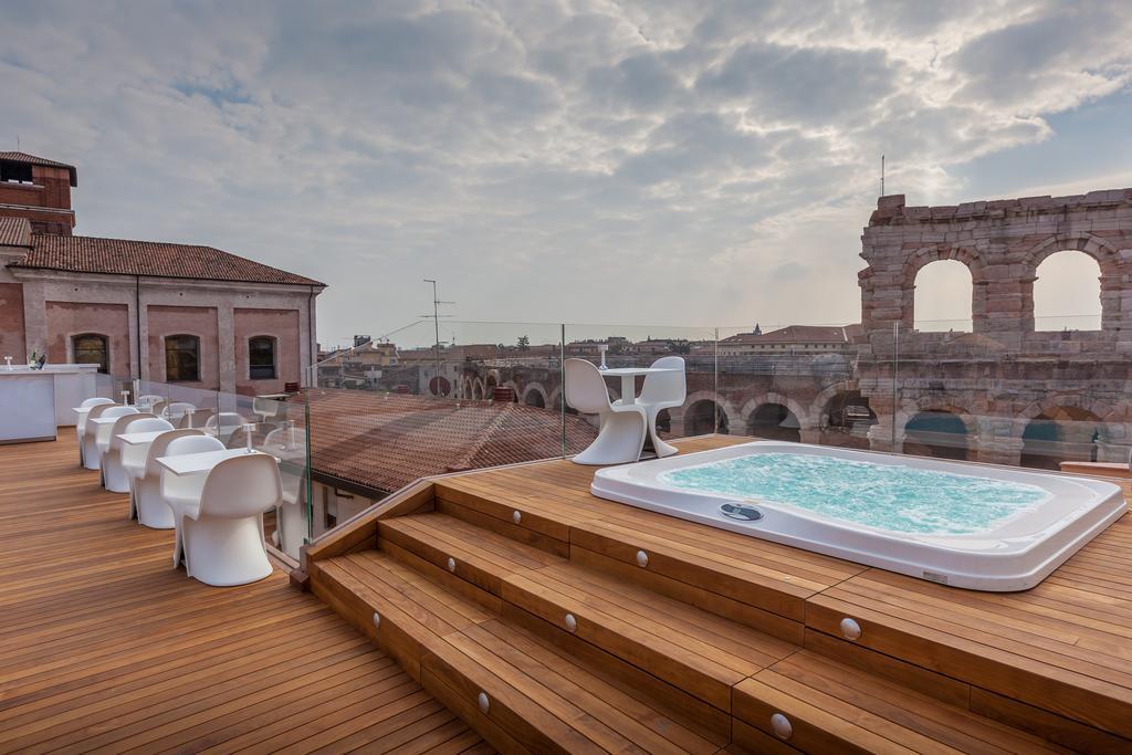 Milano & Spa***s